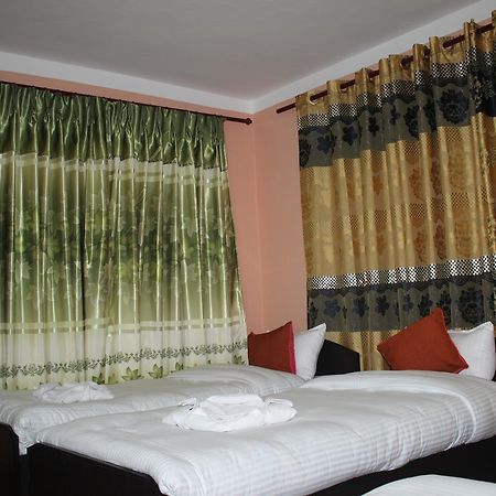 Travellers Dorm Bed & Breakfast Kathmandu Esterno foto