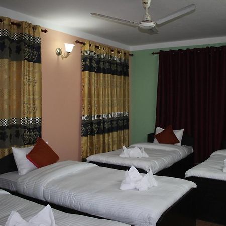 Travellers Dorm Bed & Breakfast Kathmandu Esterno foto