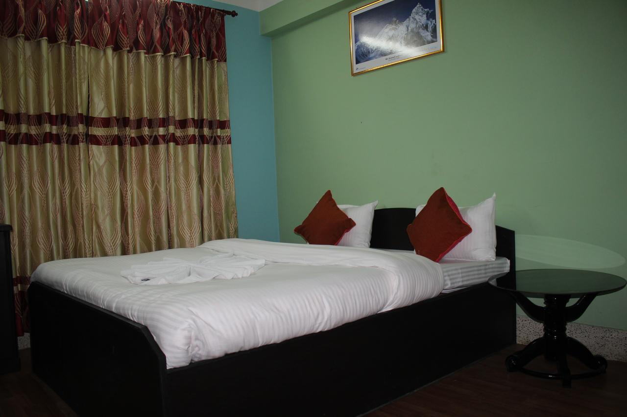 Travellers Dorm Bed & Breakfast Kathmandu Esterno foto