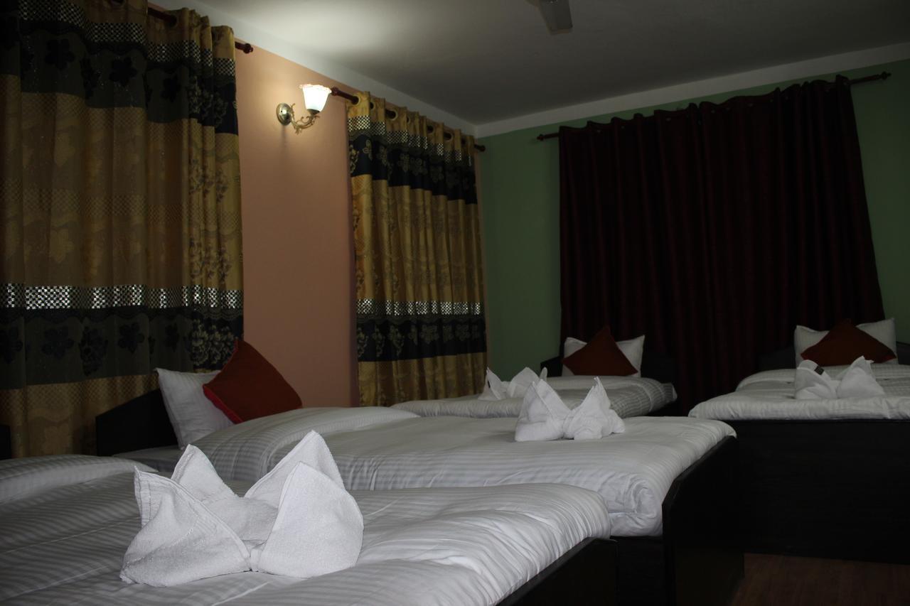 Travellers Dorm Bed & Breakfast Kathmandu Esterno foto