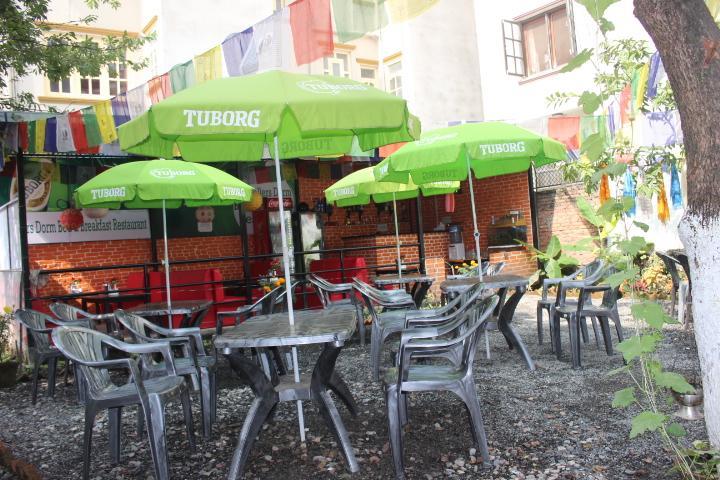 Travellers Dorm Bed & Breakfast Kathmandu Esterno foto